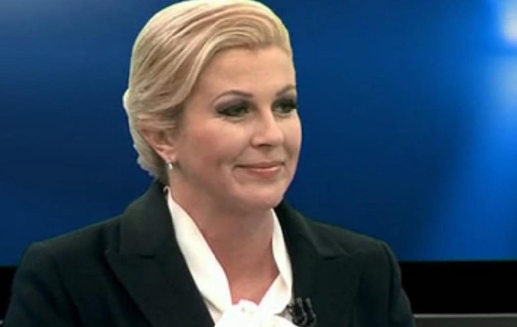 KOLINDA U VATIKANU 'Teško je biti žena. Trebaš se  ponašati kao dama, izgledati kao djevojčica, a raditi kao konj'