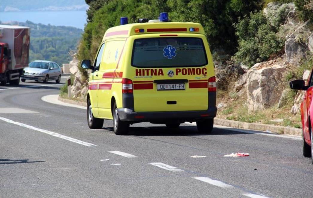 PROMETNA NESREĆA NA NUNCIJATI: U sudaru dva vozila ozlijeđen Dubrovčanin i prebačen u bolnicu!