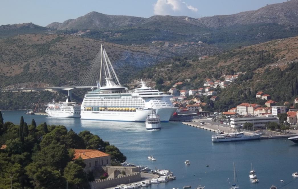 Turisti sa kruzera premašili 'dubrovački optimum' za 5.676 putnika