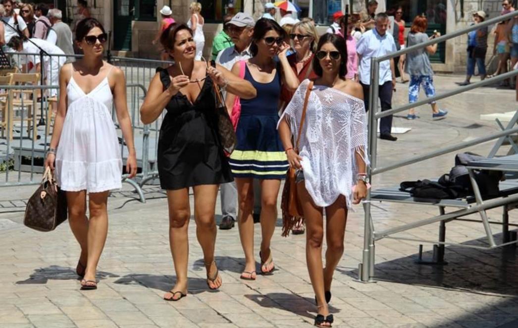 ĐIR STRADUNOM: Traži se bokun hlada (FOTOGALERIJA)