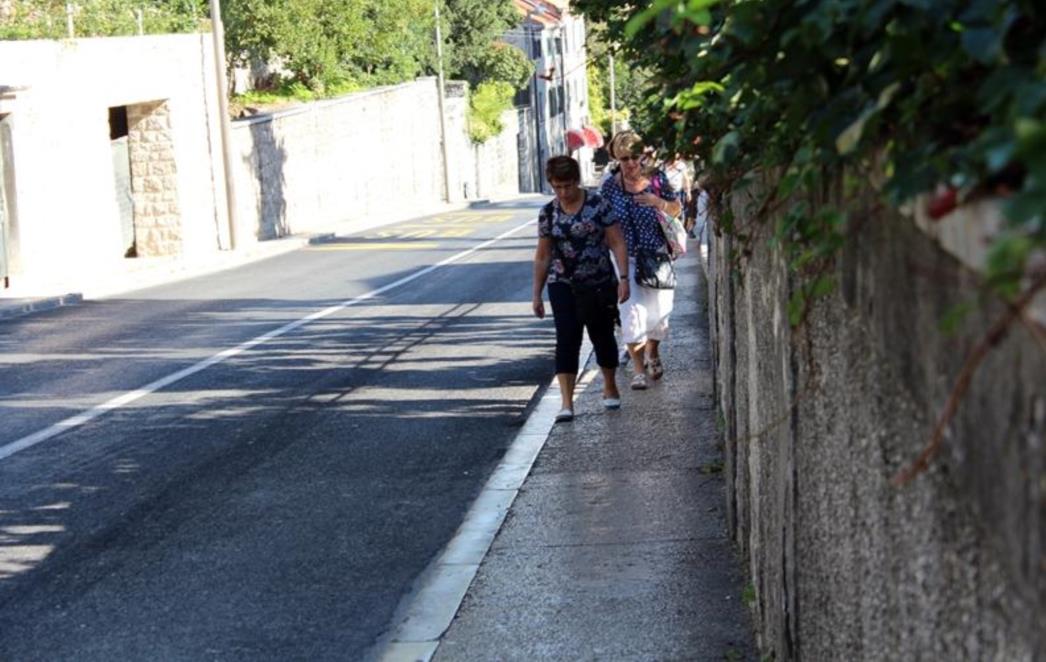 OPASNA DIONICA CESTE: Vlahušić traži hitno uklanjanje zgrada u ulici Branitelja Dubrovnika