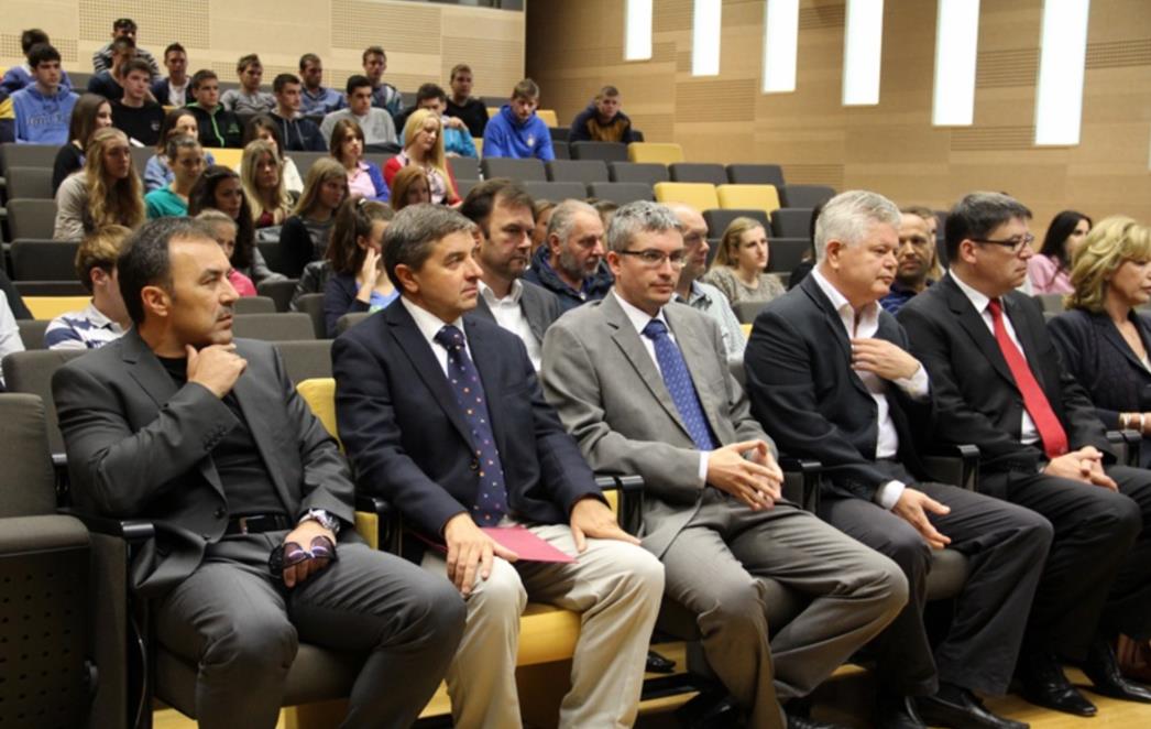 ŠTO NAKON SPORTSKE KARIJERE: Predavanje dubrovačkim sportašima o važnosti obrazovanja (FOTO)
