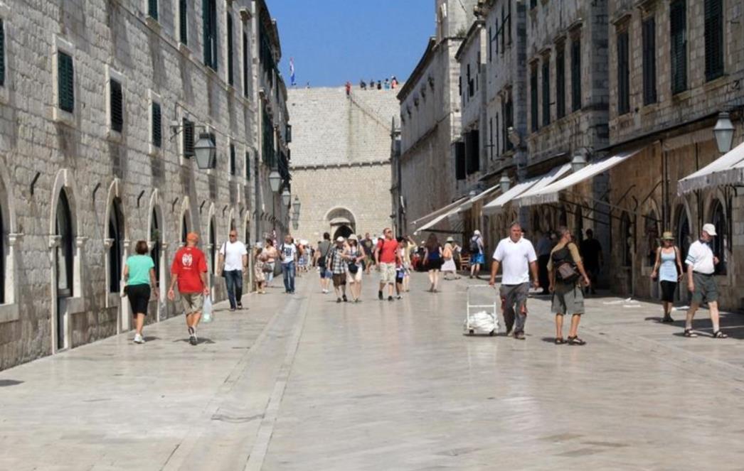 Prvi dan ljeta  Dubrovčani se probudili uz najvišu  temperaturu zraka: Evo koliko je izmjereno u sedam sati jutros!