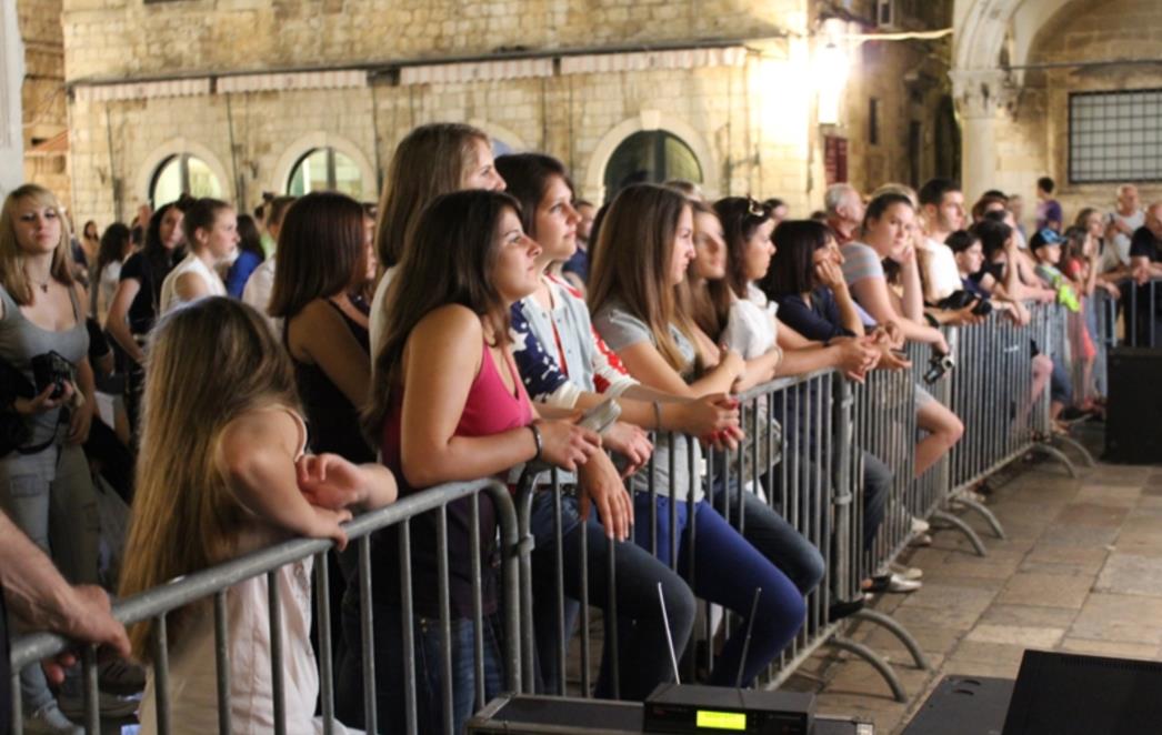 POPULARNOST STRANAKA MEĐU MLADIMA: U Dubrovniku HDZ 21.4 posto, Laburisti 16.7, a SDP samo 7.1 posto!