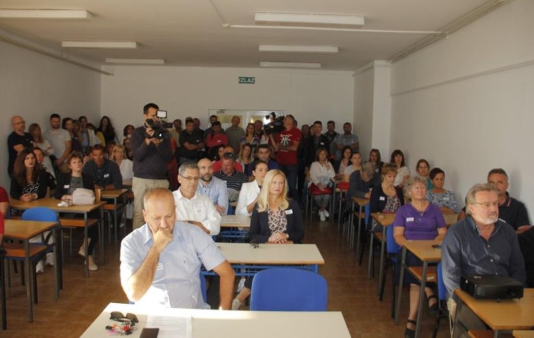 I NA FAKULTETU ŠTRAJKAJU Brautović tvrdu da im je teže nego onima u Zagrebu ili Osijeku