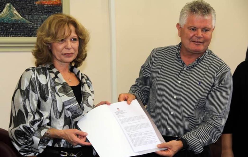 NAKON DESET GODINA: Grad Dubrovnik predao Sveučilištu potvrdu glavnog projekta za gradnju studentskog doma