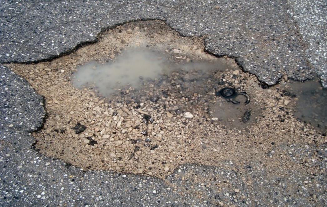 NIJE DUBROVNIK NAJGORI: Svečano otvorili put, a asfalt se odmah raspao
