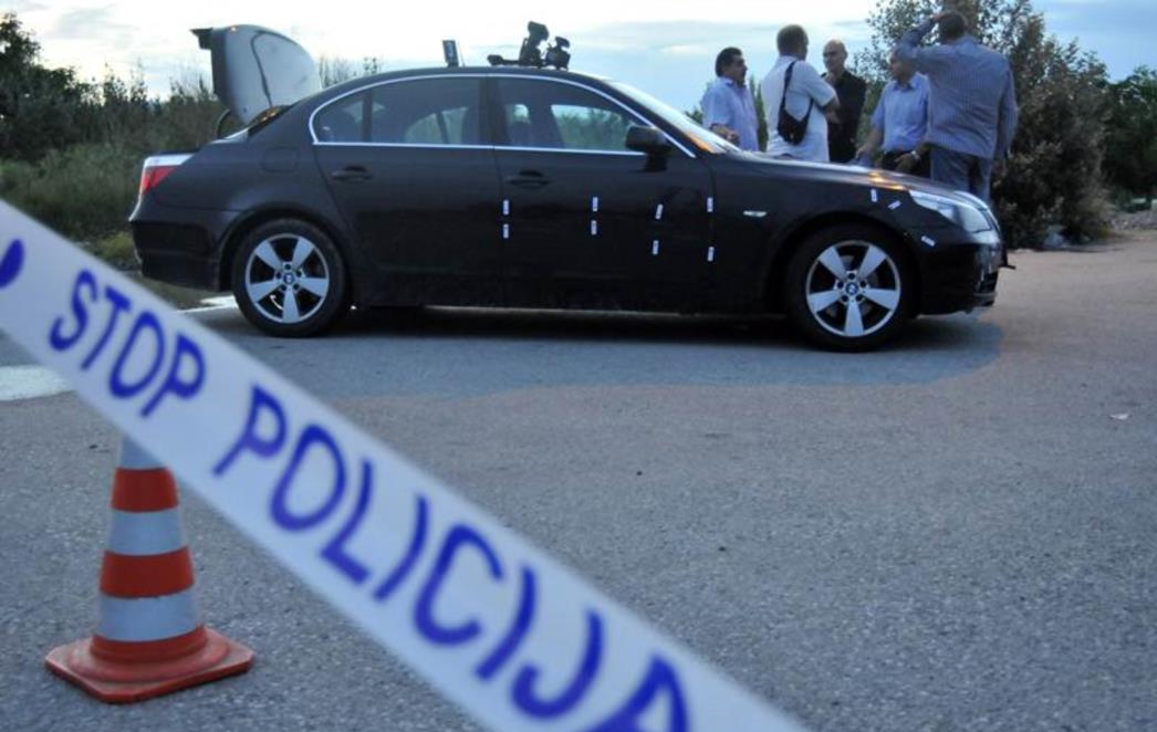 FOTO: Mladić automobilom nasrnuo na policiju, pa ga prostrijelili