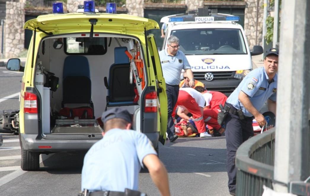 PROMETNA NESREĆA U OPUZENU Dvoje ozlijeđenih je prebačeno u bolnice