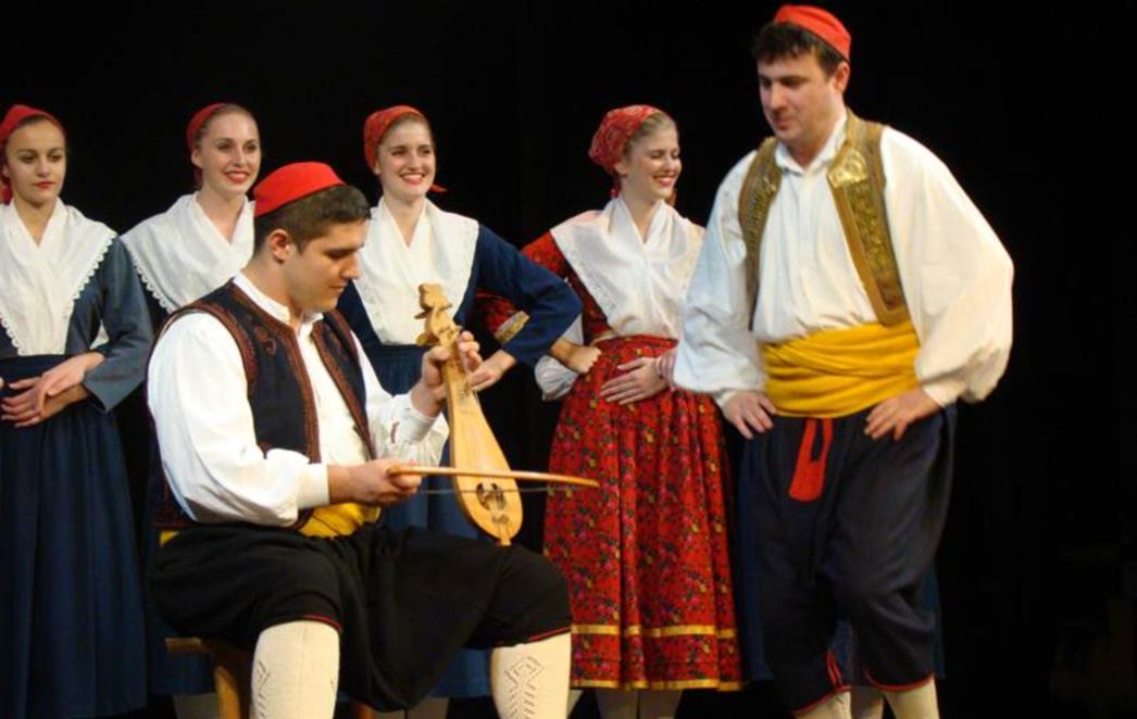 Humanitarni koncert Folklornog ansambla Linđo (FOTO)