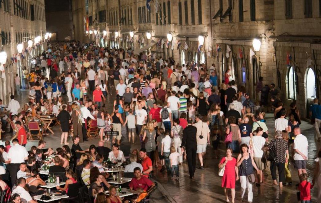 Daily Mail: "Dođite u Dubrovnik - grad kamena i svjetla"