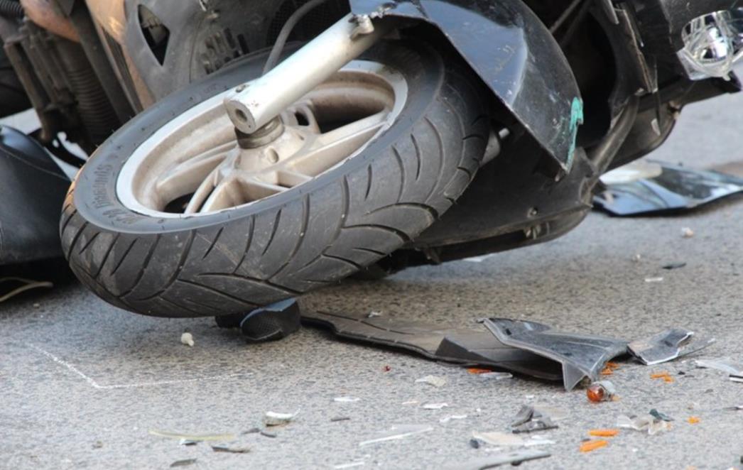DETALJI TEŠKE NESREĆE NA KORČULI Motociklist udario u betonski potporni zid i smrtno stradao na mjestu događaja
