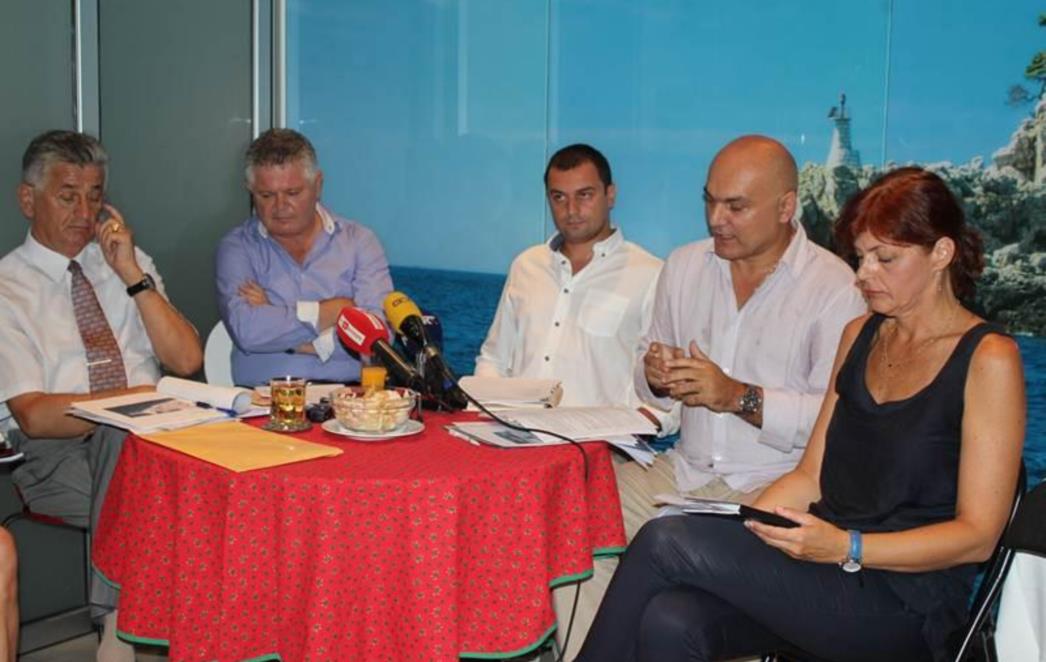 NE TREBA IM DIREKTORICA: Dubrovačka Turistička zajednica obara sve rekorde!