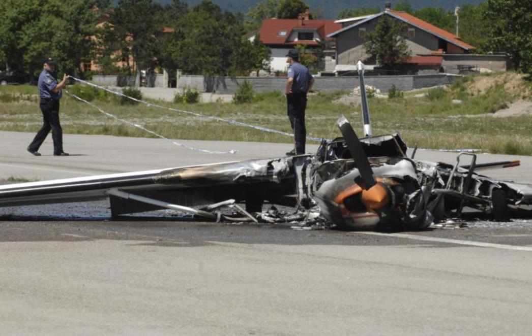 Na Grobniku se srušio i zapalio avion (FOTO)