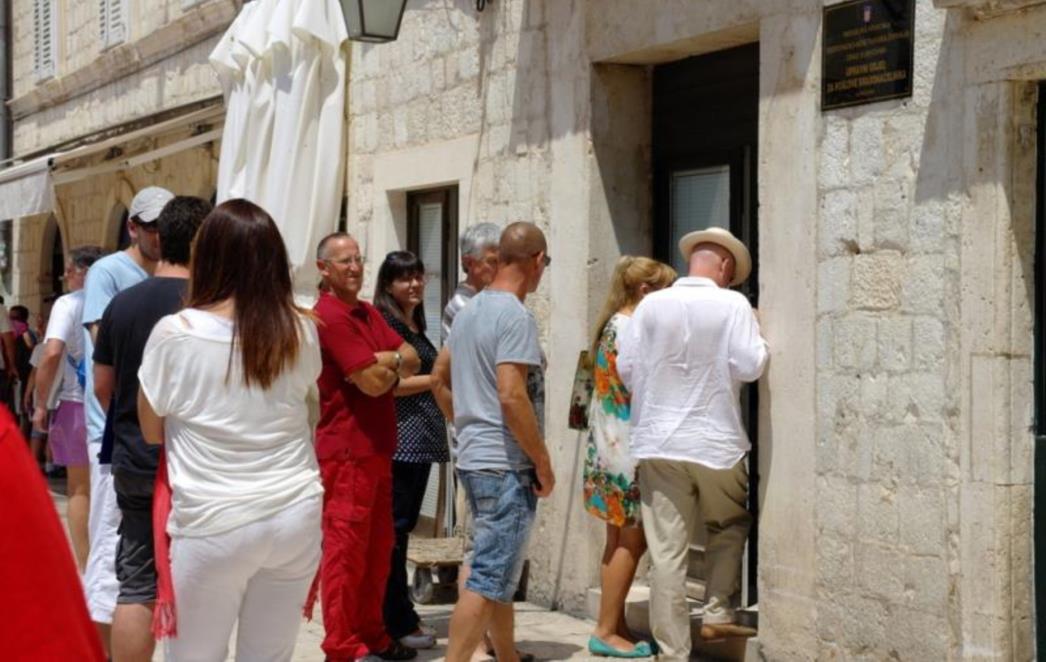 Ljudi su legalizaciju tražili iz straha, no neće je moći platiti