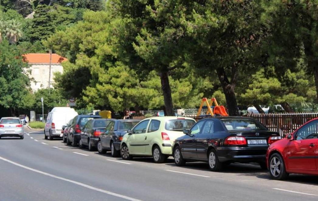 DA NE ZBUNJUJE VOZAČE: Uskoro kreće ocrtavanje parkinga na Batali 