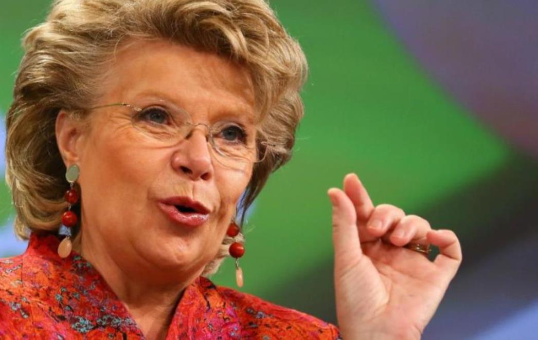 ZAKON, A NE USTAV: Viviane Reding hrvatskoj Vladi poslala novo pismo u kojem traži žurnu promjenu zakona!