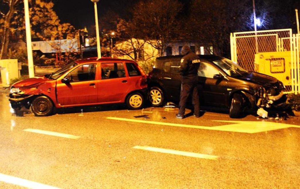Sudar dvaju vozila kod INA-e, jedna osoba ozlijeđena (FOTO)
