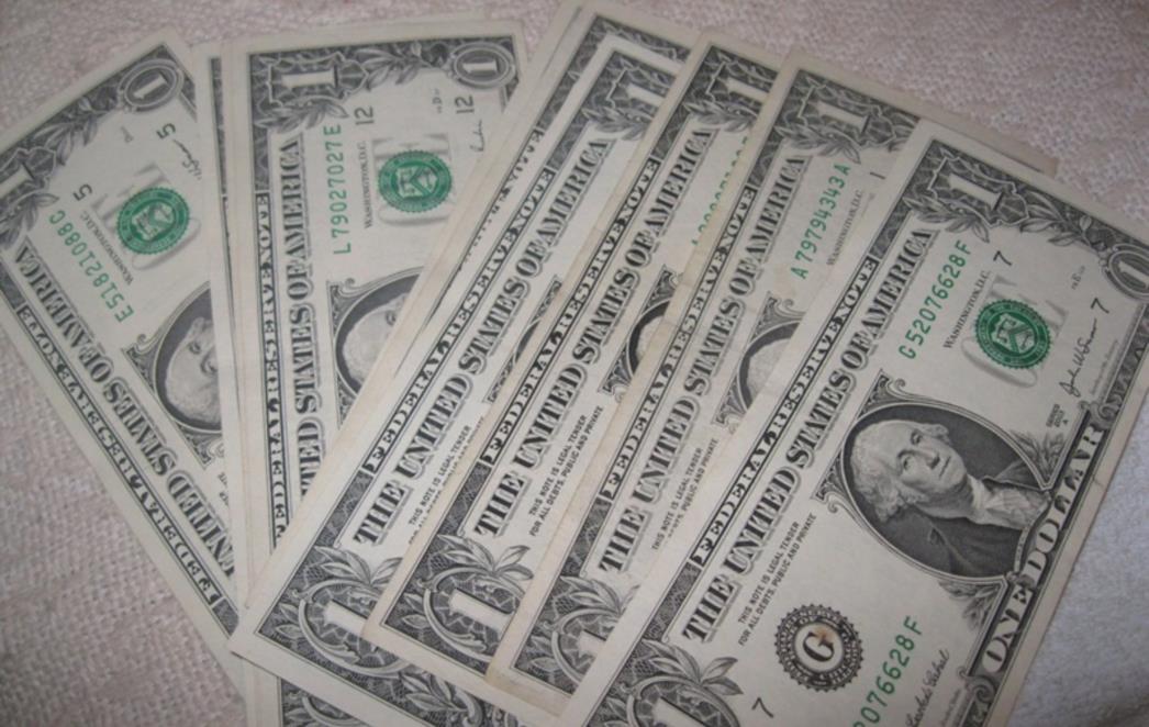 DOLAR OJAČAO Vrijednost američke valute dosegla najviše razine u 16 mjeseci
