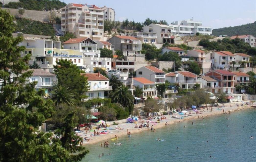 PROGLASITE NEUM DISKTRIKTOM EU i preko njega gradite A1, a ne most!