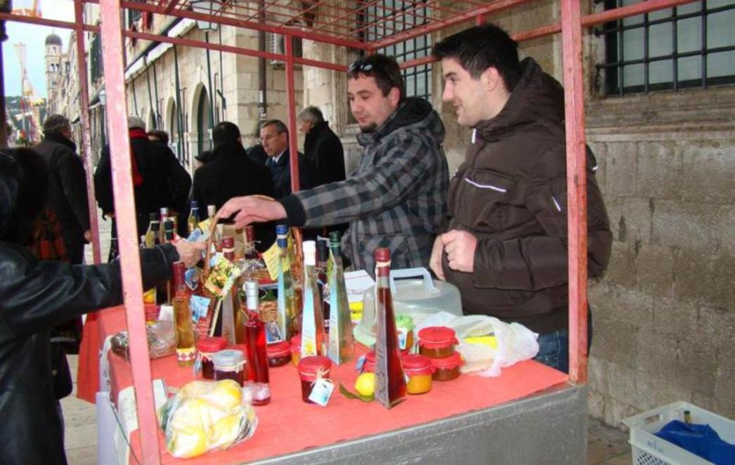 Branitelji pokazali kako i oni znaju napraviti džemove, likere i rakije