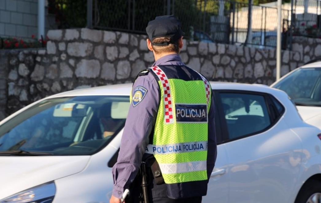 U proteklom tjednu osam prometnih nesreća, protiv počinitelja prekršaja poduzete 643 represivne mjere