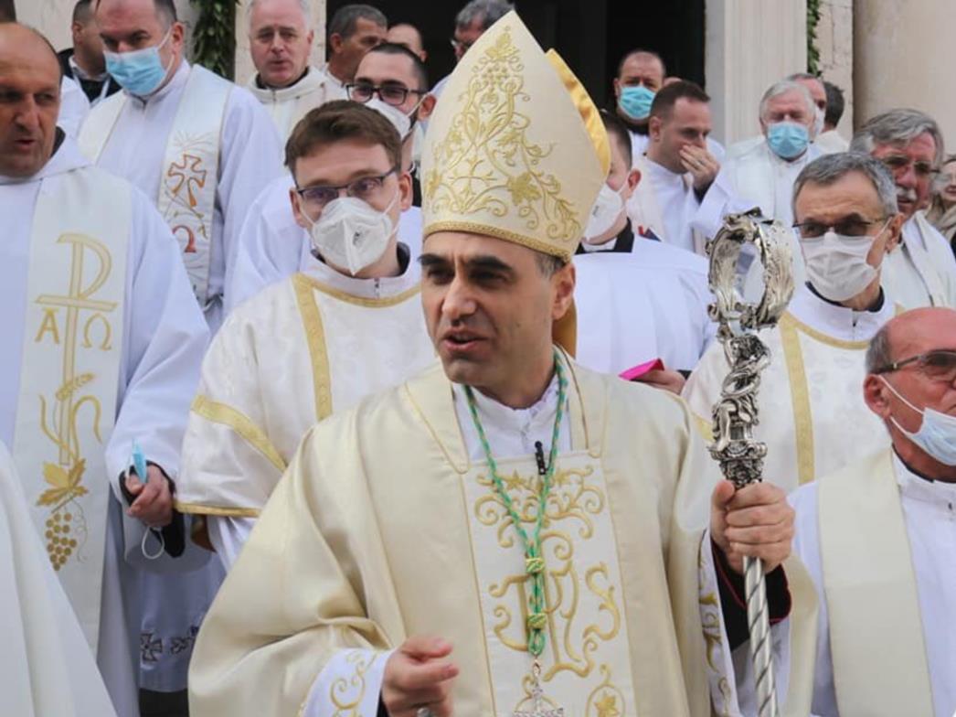 Evo kako je mons. Glasnović pozdravio Dubrovčane