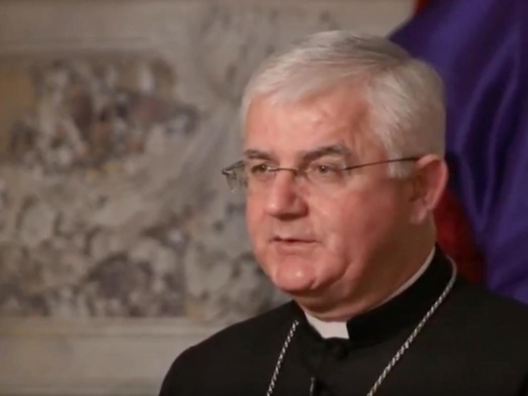 Moćna božićna poruka nadbiskupa Uzinića: Početak šire promjene svijeta je na osobnoj razini