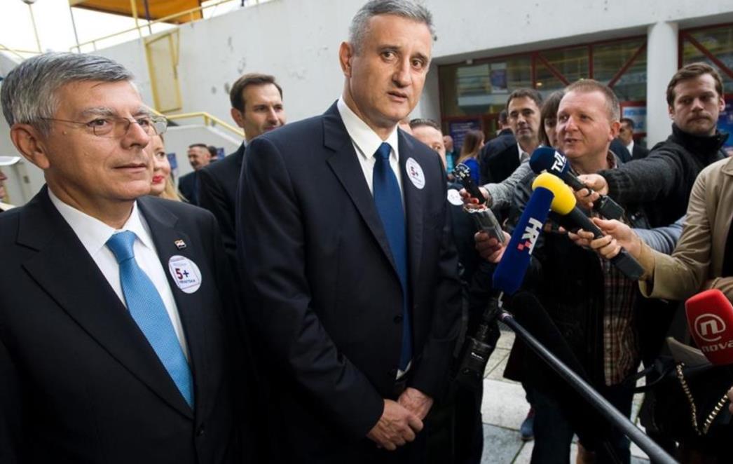Karamarko: Imamo 'last minute' premijera, a Vlada je četiri godine išla u prvi razred