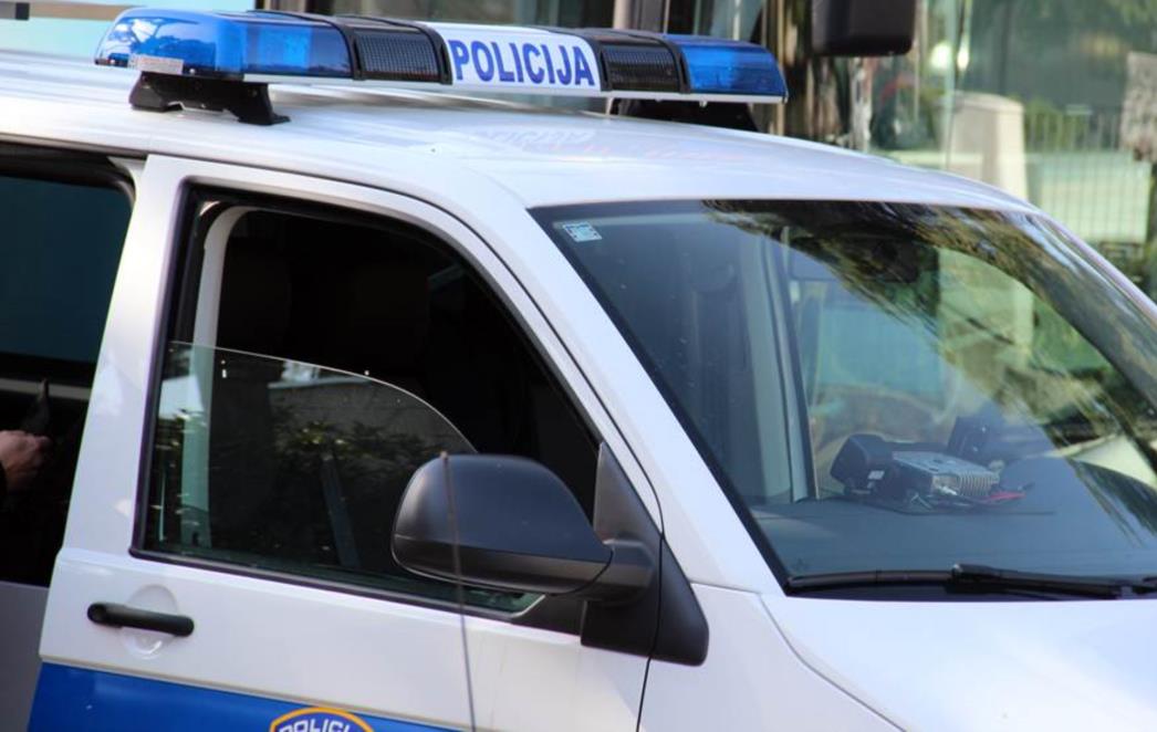 PROMETNA NESREĆA U DUBROVNIKU: Na Pilama sudar osobnog vozila i kamiona