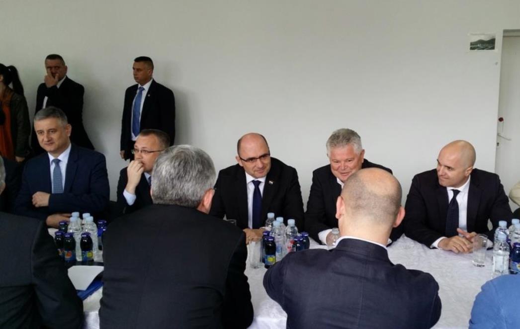 Dubrovnik pomaže Općini Ravno; na sastanku sudjelovali Karamarko, ministri Hasanbegović i Kliman