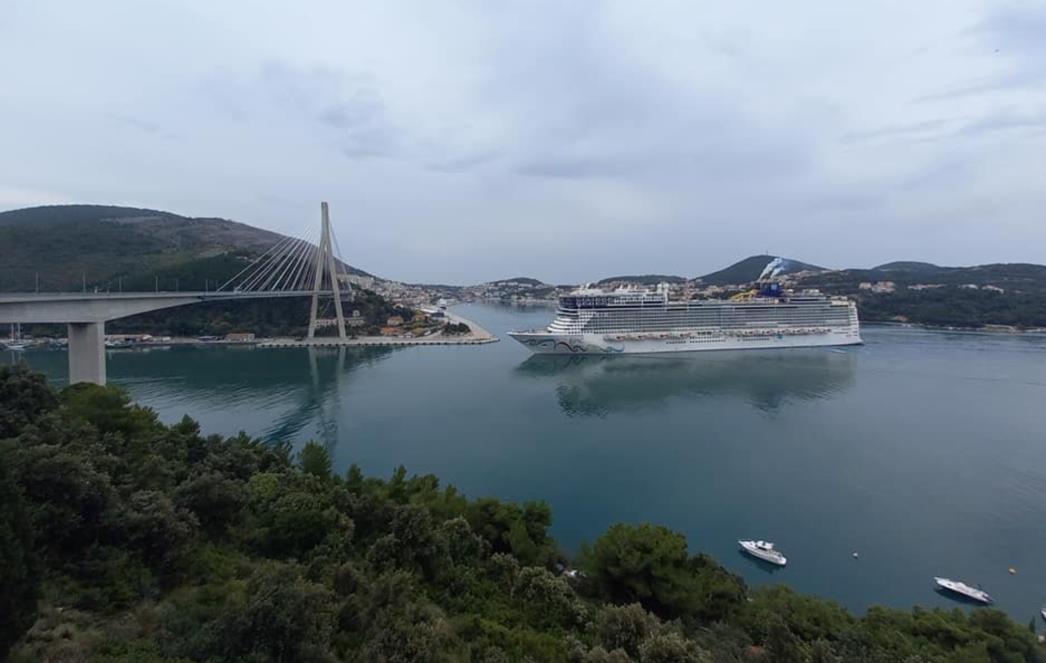 Uplovio najveći brod koji je ikada posjetio Dubrovnik