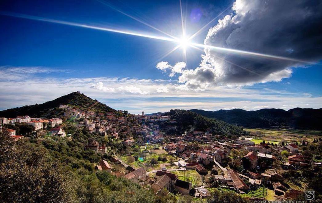 POBJEGNITE NA LASTOVO: Osamljena destinacija koju je najbolje posjetiti u proljeće!