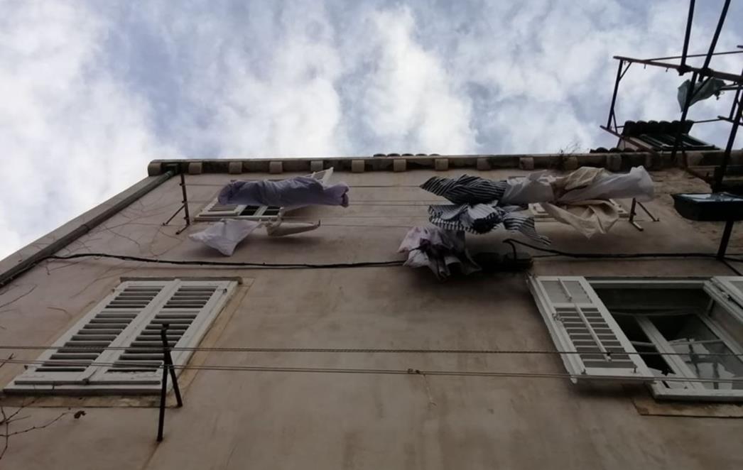 U BRUXELLESU PUCAJU OD SMIJEHA Vijest koja je prošlog ljeta sablaznula Dalmaciju ušla u pet najluđih mitova i neistina o EU