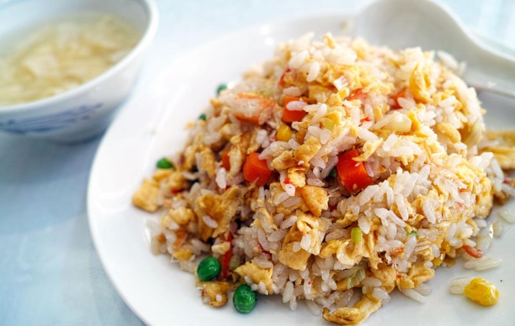 BOLI VAS  STOMAK?  Evo koje namirnice će vas odmah riješiti tegoba