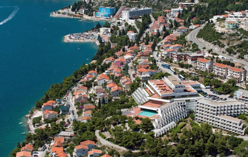 TRAGEDIJA U NEUMU: Četverogodišnje dijete palo s balkona i smrtno stradalo!