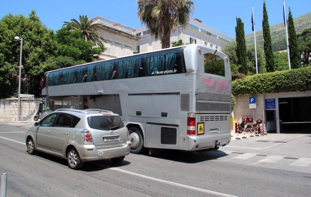 VLAHUŠIĆ IZGUBIO NA SUDU: Autobuseri ipak u pravu!