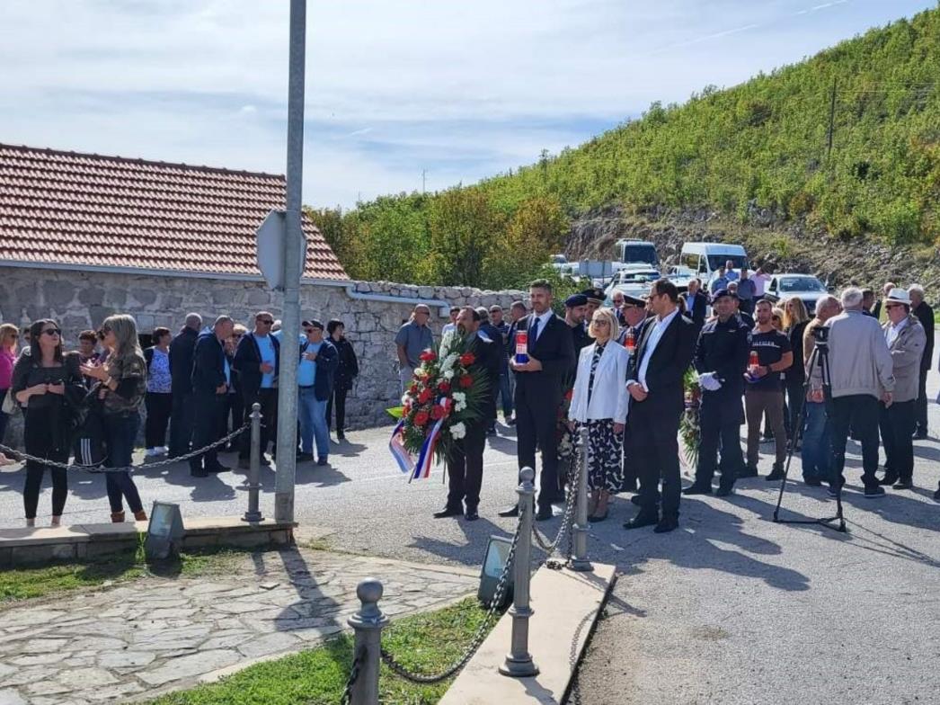 Obilježena 19. obljetnica otkrivanja spomenika poginulim hrvatskim braniteljima na Osojniku