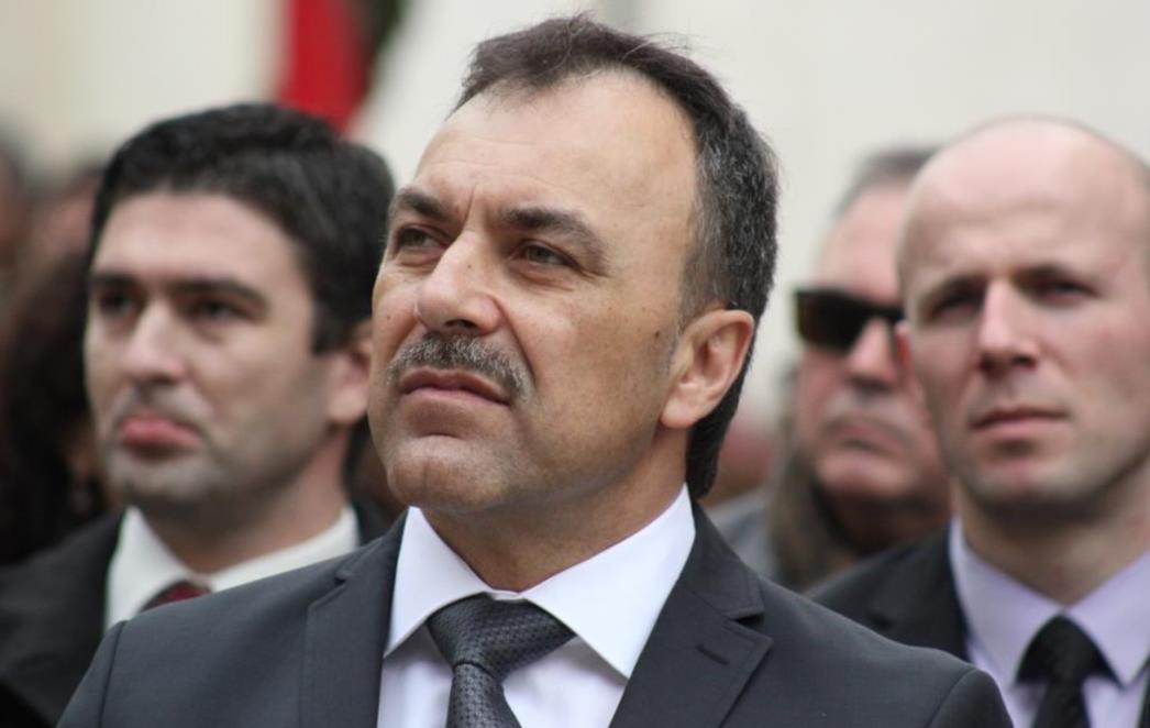 OREPIĆ REŽE: Ukinuti službeni automobili  zamjenicima i pomoćnicima
