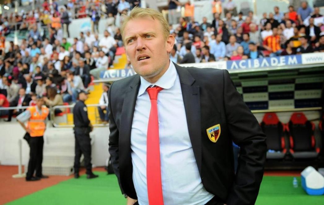 ŠUKER TAKTIZIRA Najizgledniji kandidat za izbornika  je Robert Prosinečki!
