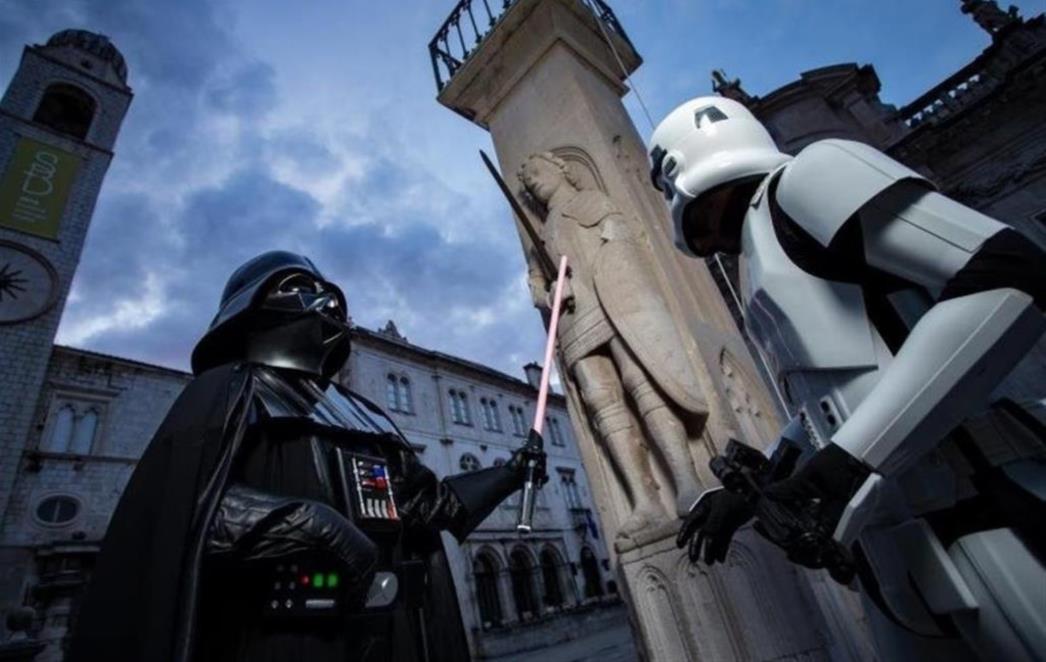 SVEMIRSKA JURNJAVA: Ovo su  mrvice, pravi  novac od Star Warsa tek dolazi!