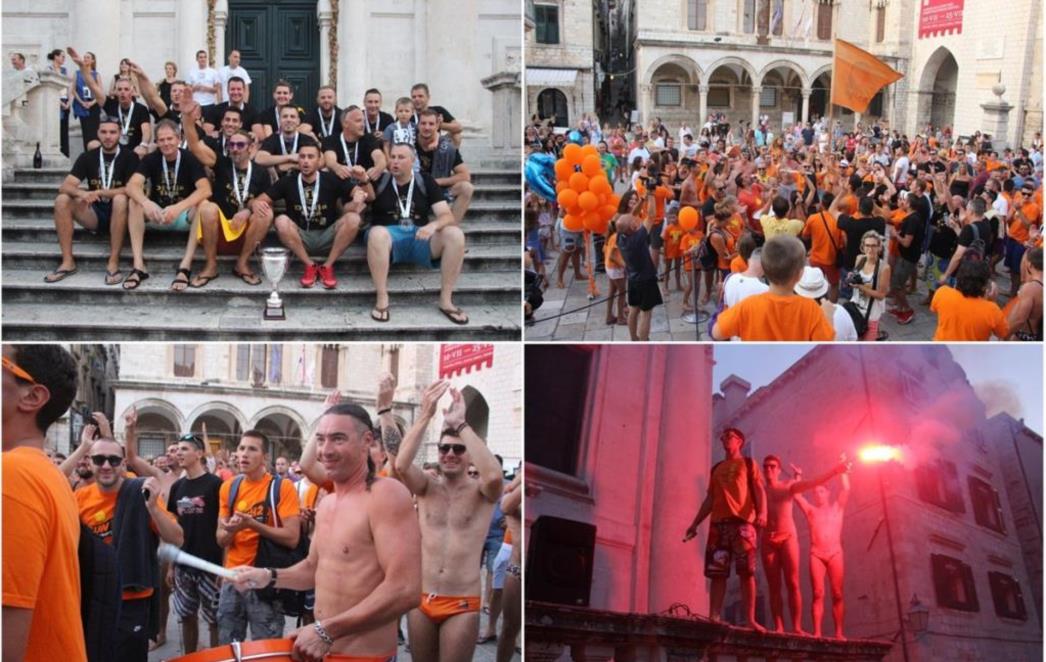 SLAVLJE NA STRADUNU Igračima Divlje lige podijeljene medalje i pehari (FOTOGALERIJA)