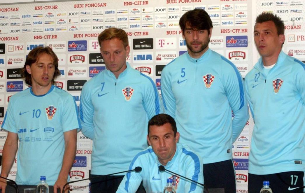 Vatreni odradili trening, Srna otputovao, Ćorluka odmarao