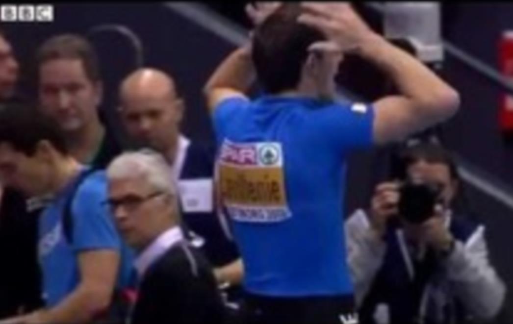 MOTKAŠ DOŽIVIO SLOM: Suci mu poništili skok preko 6 metara! (VIDEO)