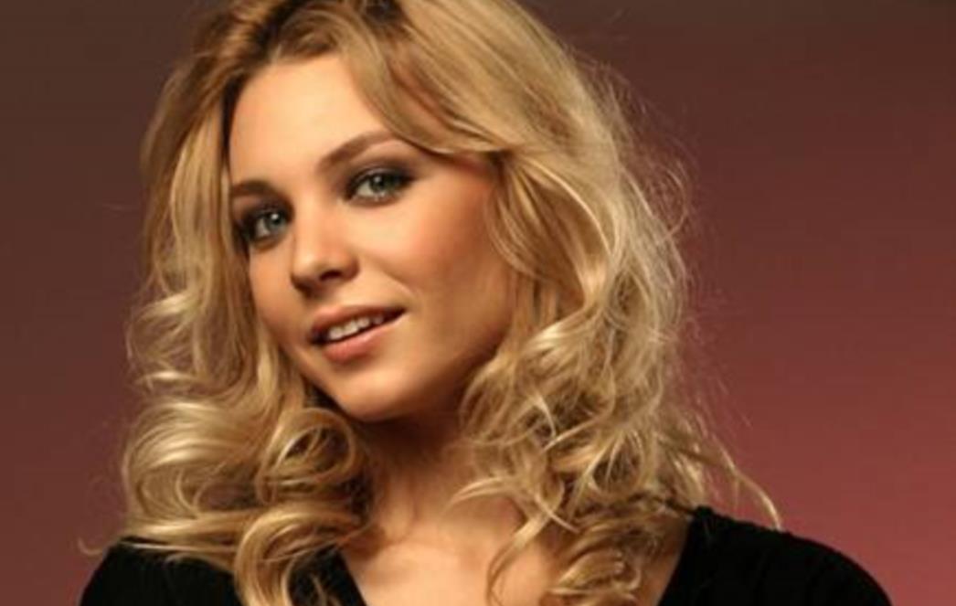 Anja Alavanja ludo proslavila prvi rođendan svog sina