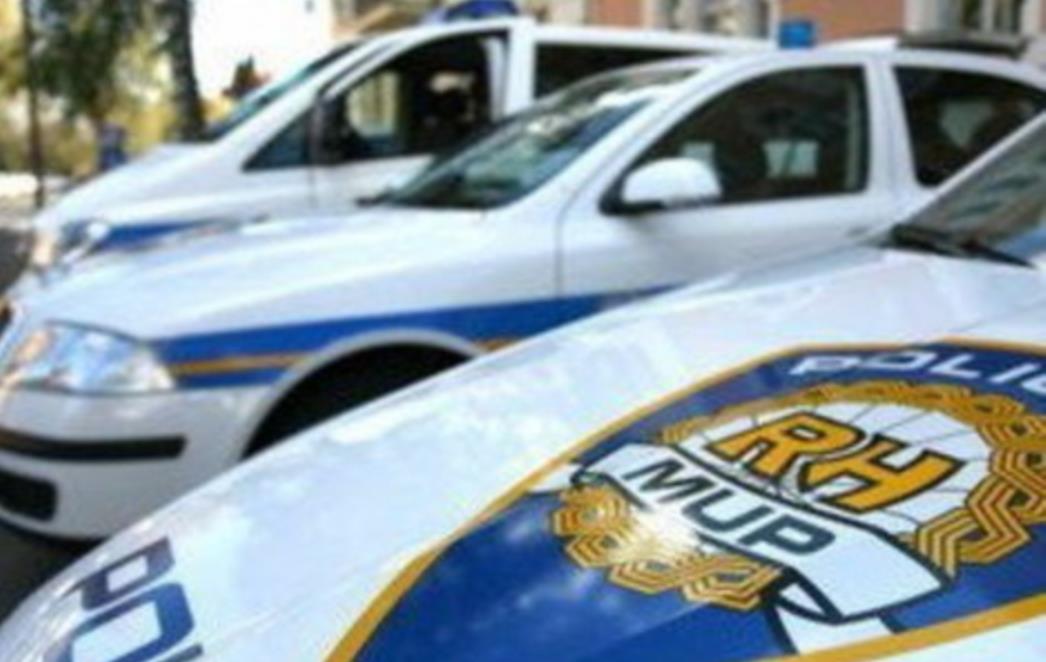 PROMETNA NESREĆA NA ULAZU U METKOVIĆ: U sudaru kamiona i osobnog automobila smrtno stradala ženska osoba (58)