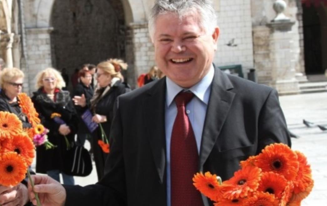 Androvizionarstvom i za koridor i za most