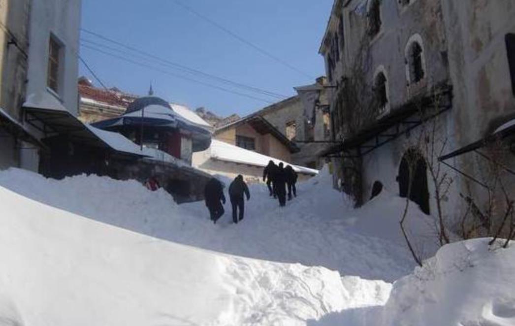 FOTO: Pogledajte kako izgleda Mostar pod snijegom