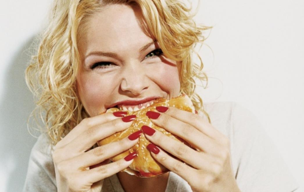 ZAPOSLENICI OTKRILI ISTINU: Evo što nikad ne biste trebali naručivati u sendvič i fast food barovima