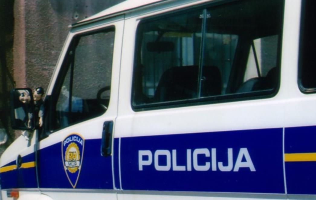 KAD SE POLICIJA NAMJERI NA UPORNOGA: Kako obraniti svoja prava (VIDEO)